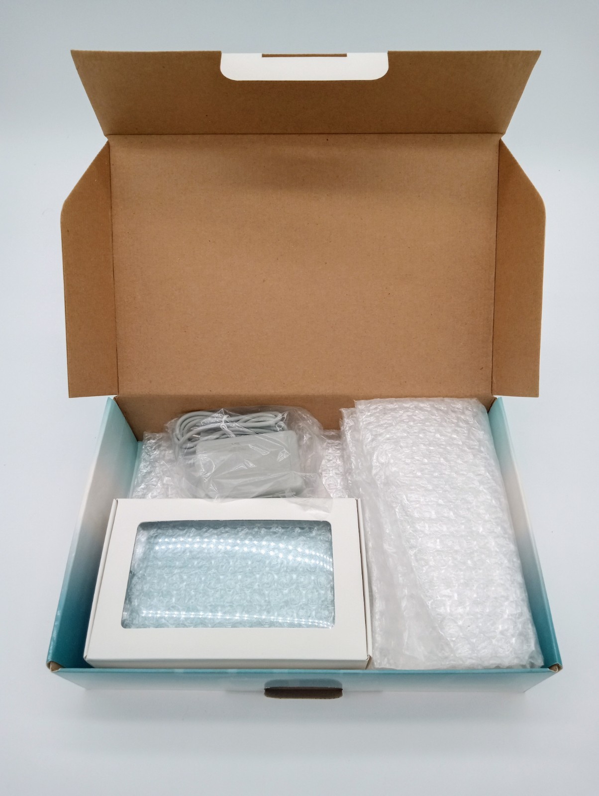 Nintendo 3DS Aqua Blue Handheld System with Box Charger – Excellent Condition
