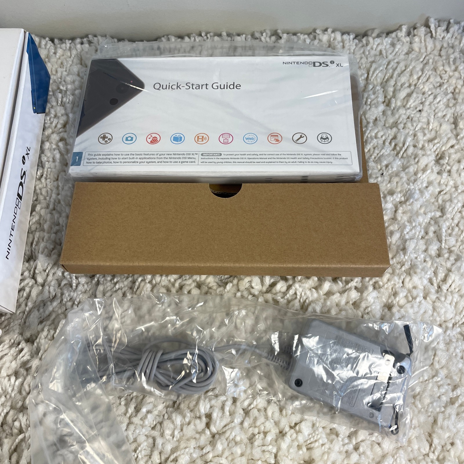 Nintendo DSi XL Midnight Blue Handheld Console System UTL-001 Complete in Box
