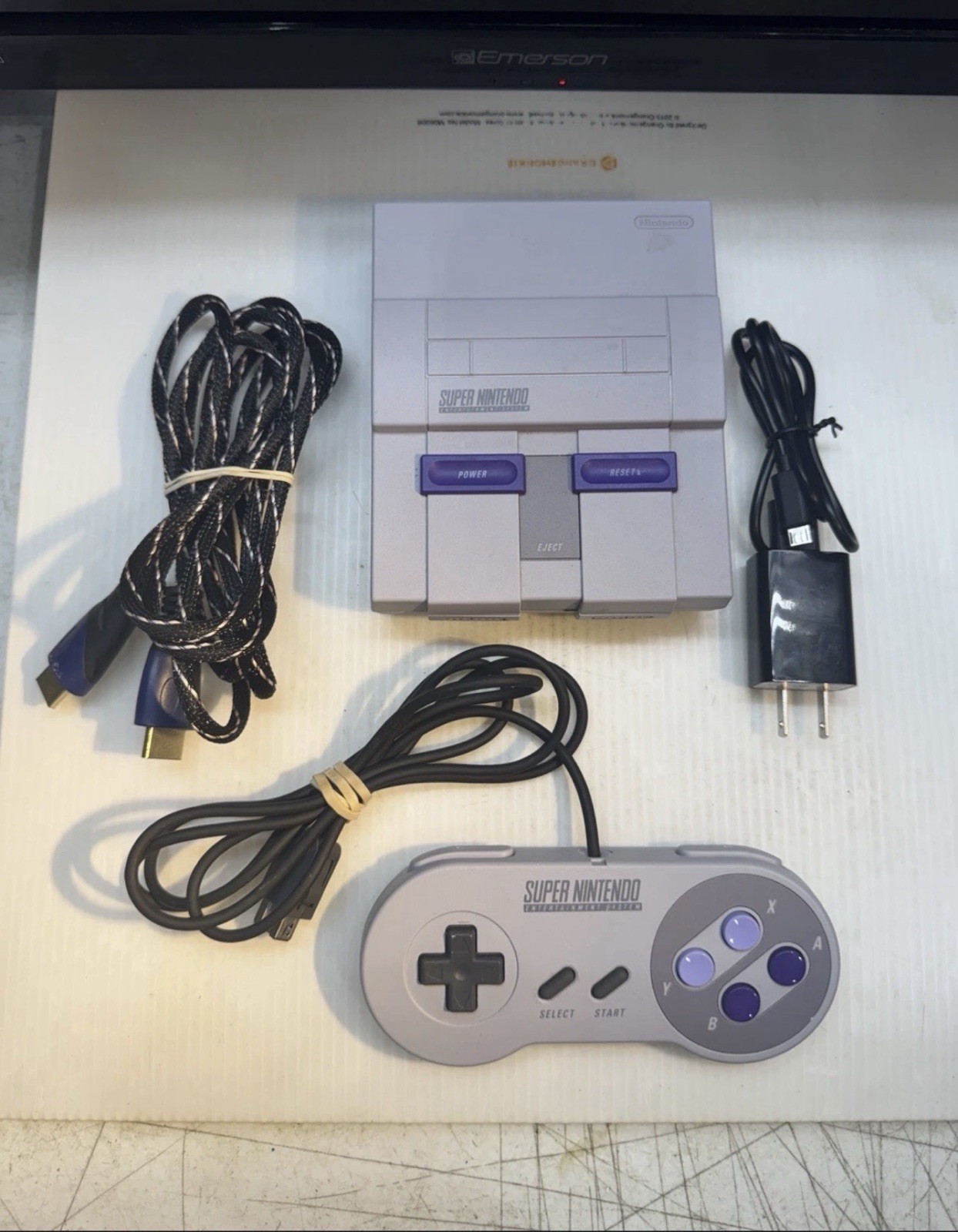 Super Nintendo SNES Classic Edition Video Game Console CLV-201 Gray