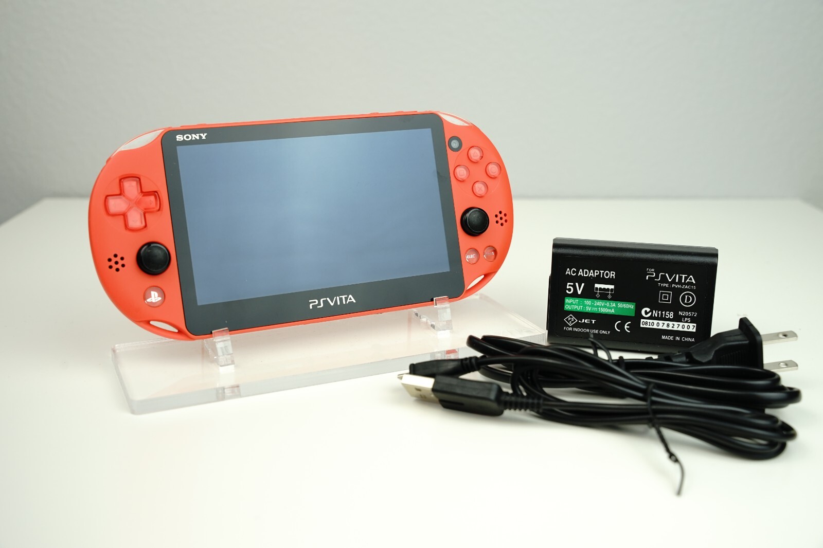 Sony PS Vita Slim PCH-2000 Playstation Console w/charger PSV Japan Used