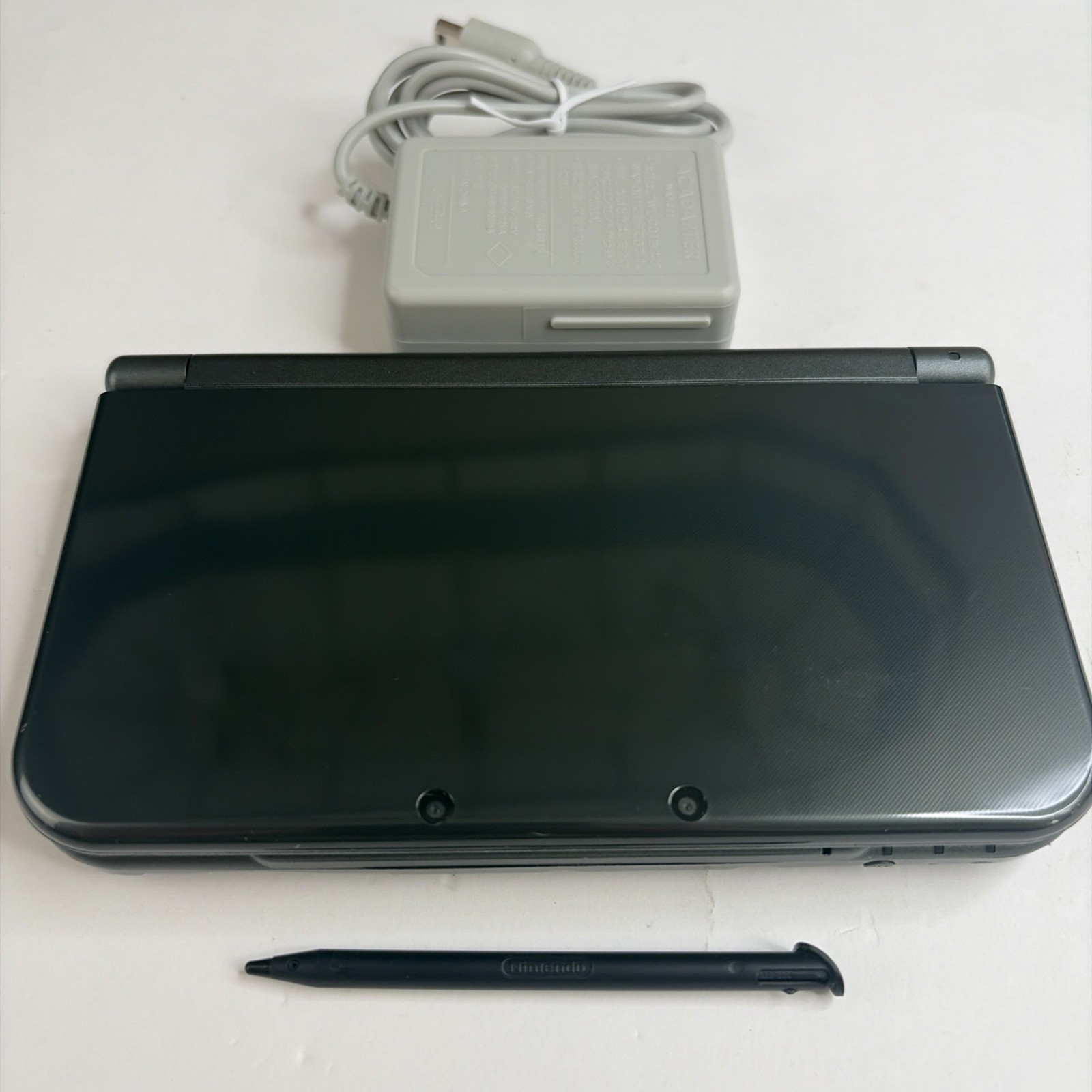 Clean! New Nintendo 3DS XL Gray Black Console Charger Stylus US Version