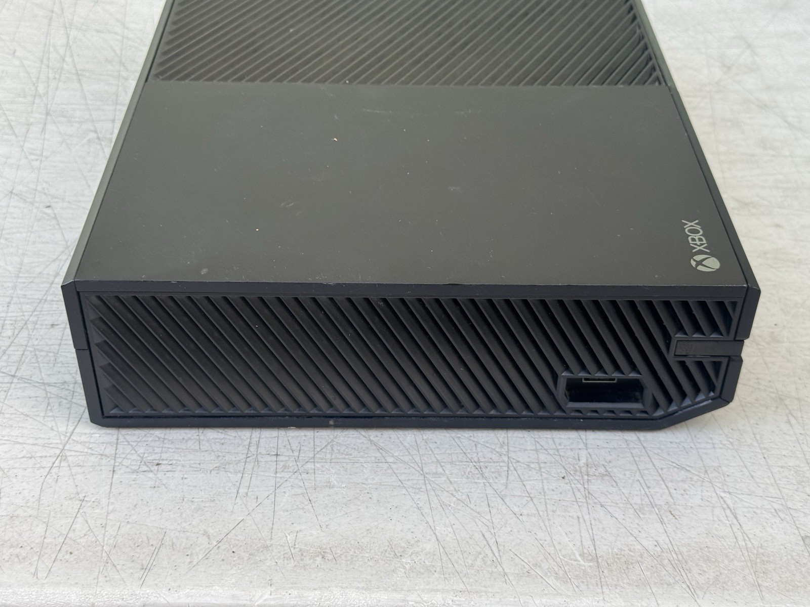 Microsoft Xbox One Gaming Console Black Model 1540 With Power Supply USED