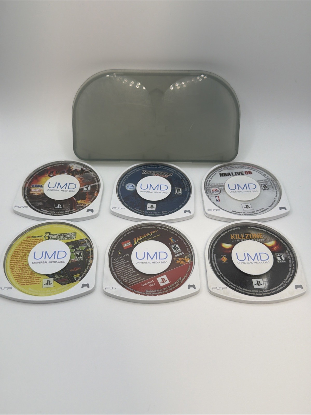 SONY PSP 1001 BLACK BUNDLE *TESTED* 2 OF THE 1GB STICK, 6 GAMES, + CARRY CASE