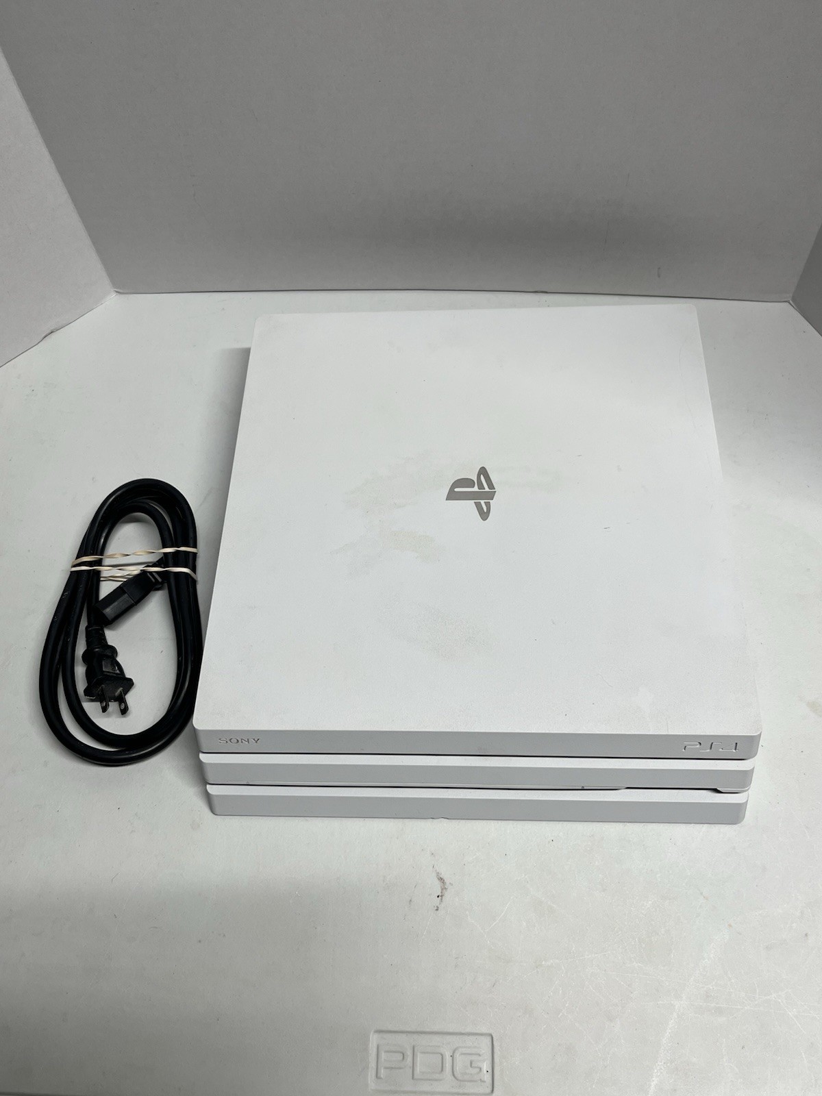 Sony PlayStation 4 Pro 1TB Video Game Console – Glacier White – Tested Working