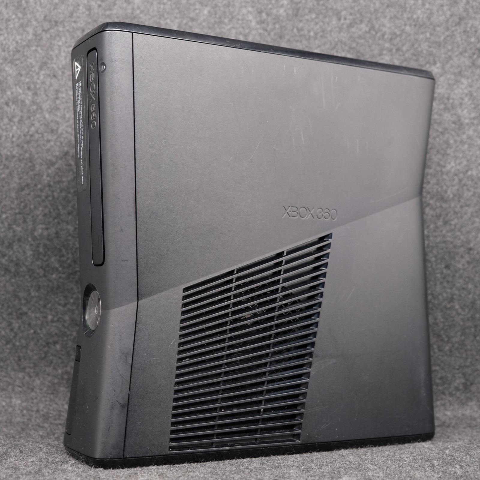 Xbox 360 S Black 4GB Console – Authentic Acceptable Condition *Broken Latch*