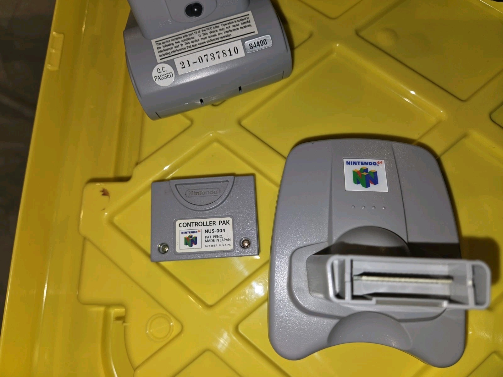 Nintendo 64 Console Bundle Expansion Pack, Controller, Transfer Pak, Memory Card