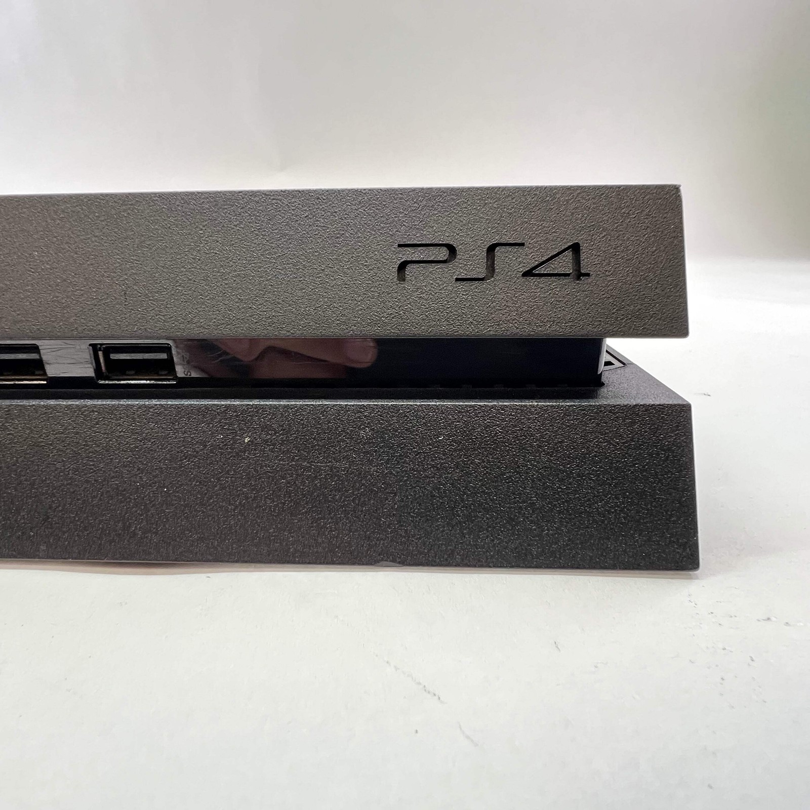 Sony PlayStation 4 PS4 500GB MB071766331 + HDMI Cable + Power Cable + Genuine Co