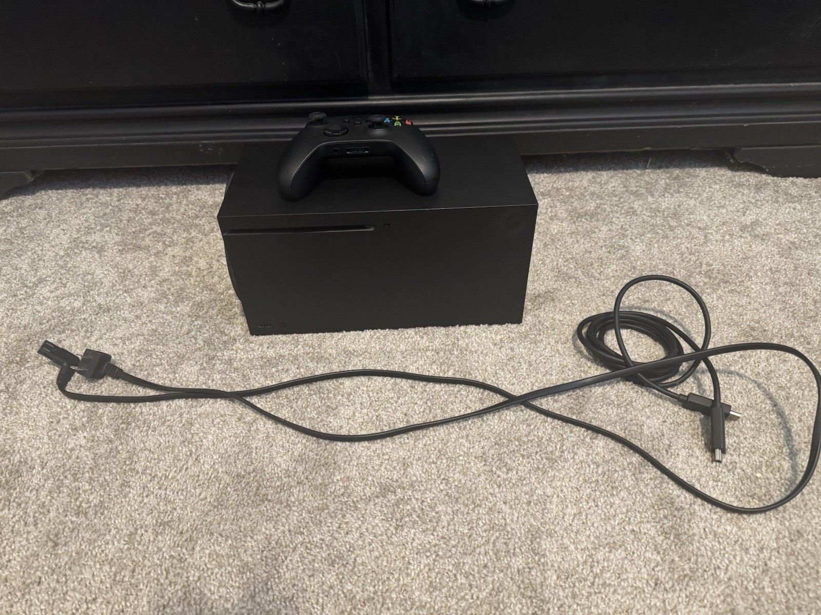 Working Xbox Series X With Box, Controller, And Games