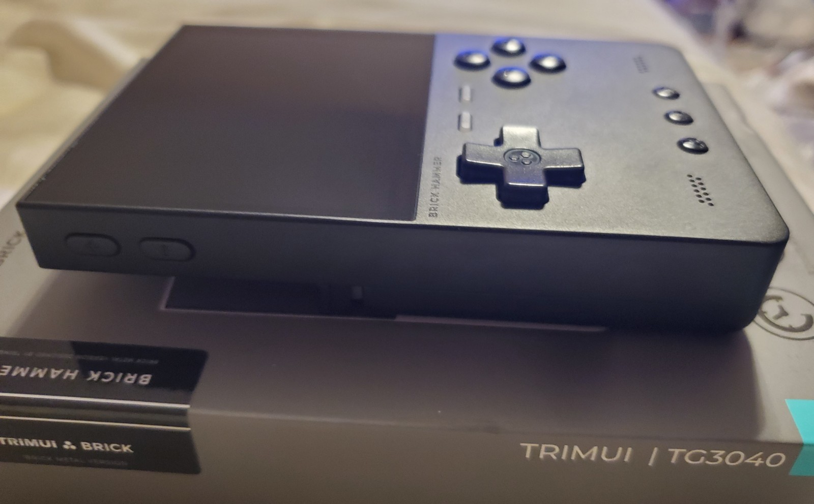TRIMUI Brick Hammer Handheld System Black (SD CARD NOT INCLUDED)