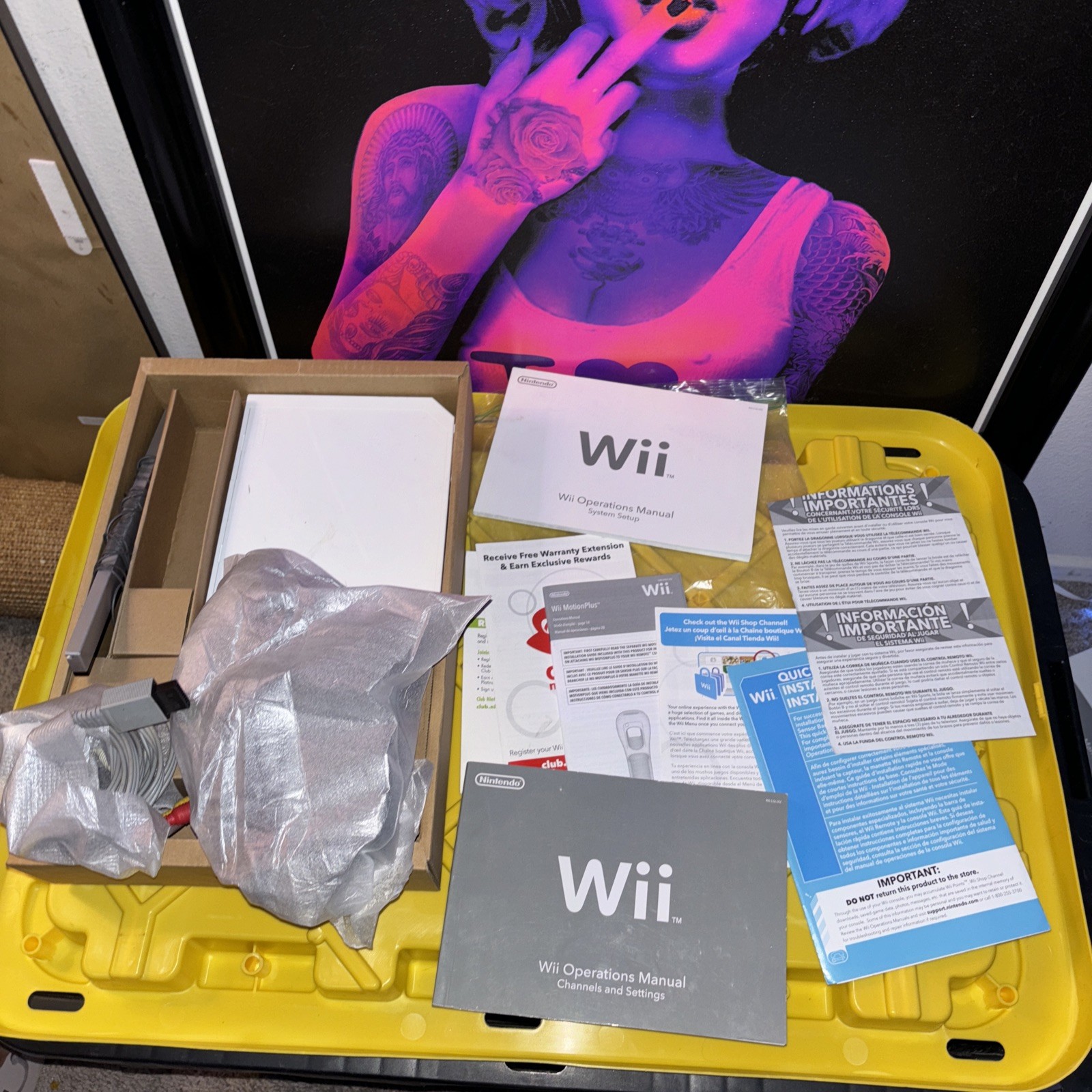 Nintendo Wii Console RVL-001 White in Box w/ 2 Controllers and 6 Games- TESTED
