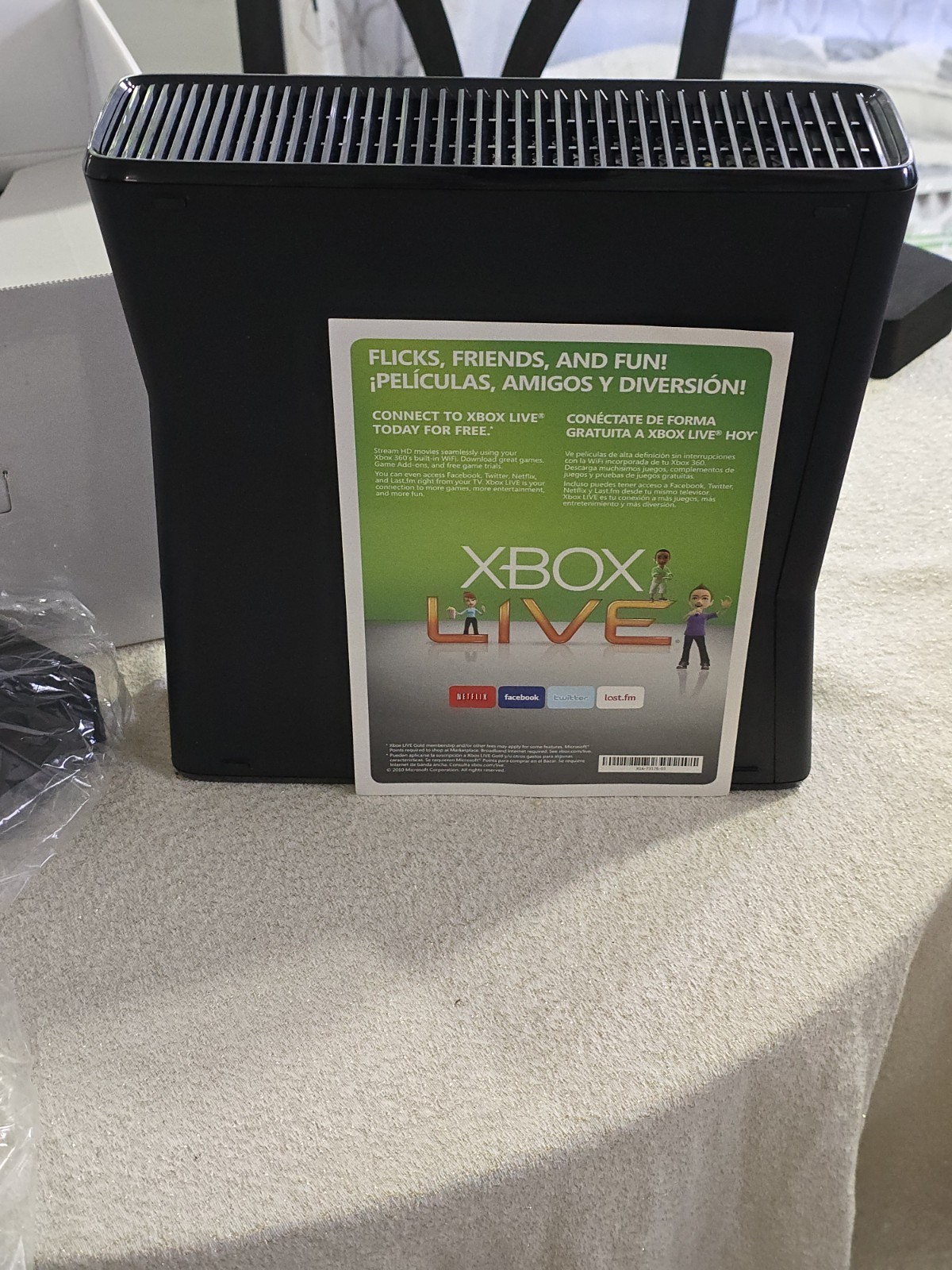 Microsoft Xbox 360 S Gaming Console and Kinect – Black