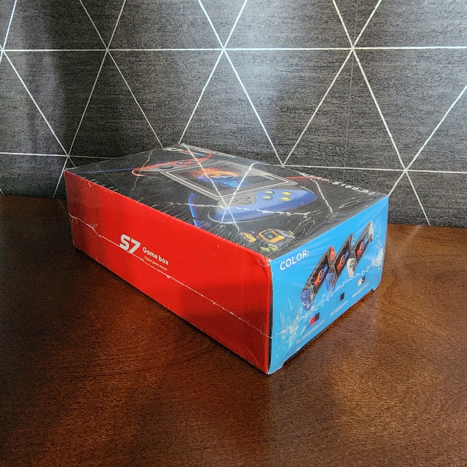 Controller Game S7 Game Box 5.7 inch Display Screen with TV Connect Black White