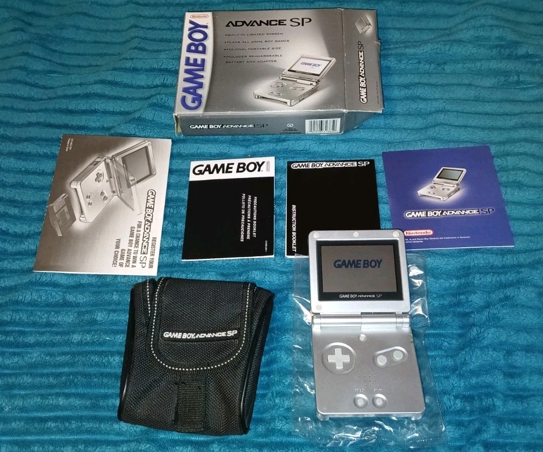 Nintendo Game Boy Advance GBA SP Platinum Near Complete In Box AGS-001 Works