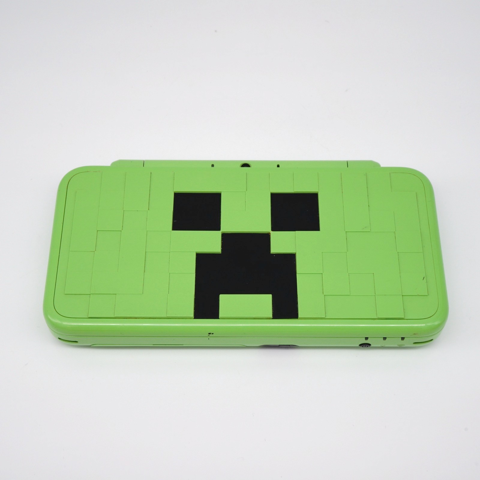 Nintendo «New» 2DS XL LL Console Minecraft Creeper Edition + extras (USA Seller)