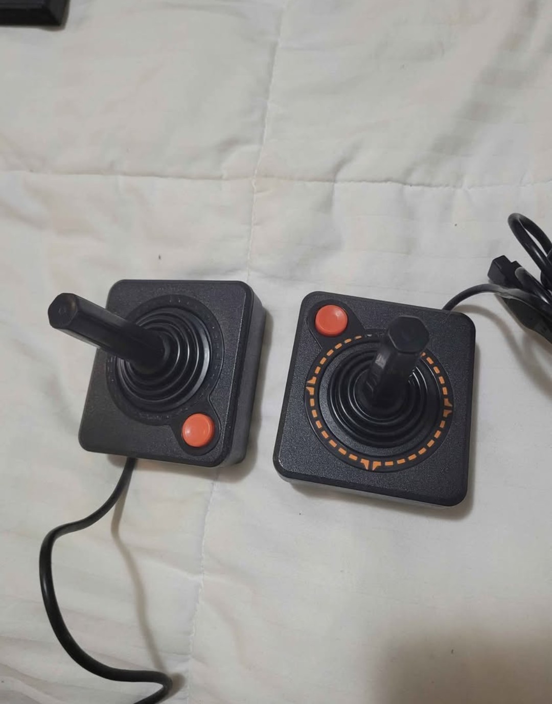 Atari CX-2600 Light Hitter Sixer Console w/ 17 Games & Accessories- Tested