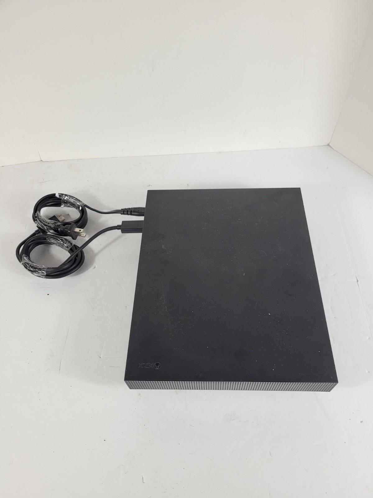 Microsoft Xbox One X (1787) 2017 1TB Console/ Controller/ HDMI/Power Cord TESTED