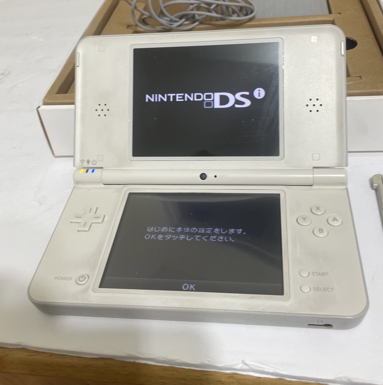 Nintendo DSi LL Japanese Edition Natural White Original Box , No Stylus