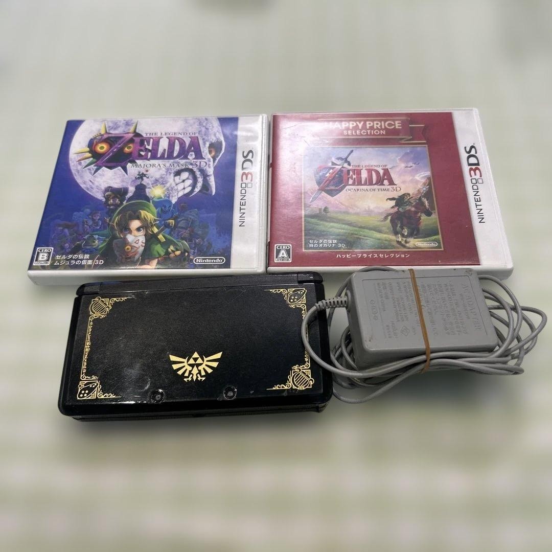Nintendo 3DS The Legend of Zelda 25th Anniversary Black Console W Charger s2304M