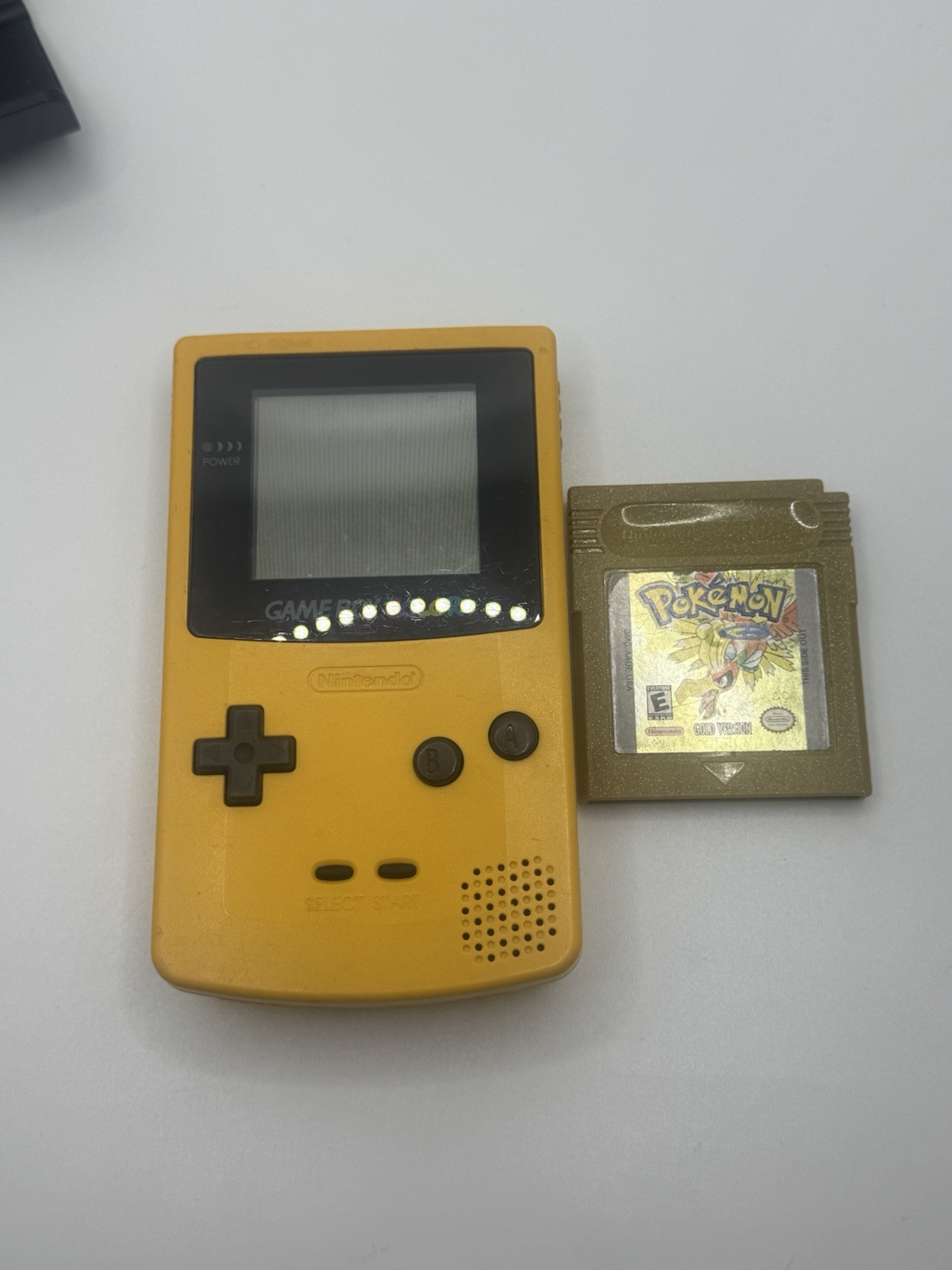 Nintendo Game Boy Color Console GBC CGB-001 – Dandelion Yellow & Pokémon Gold