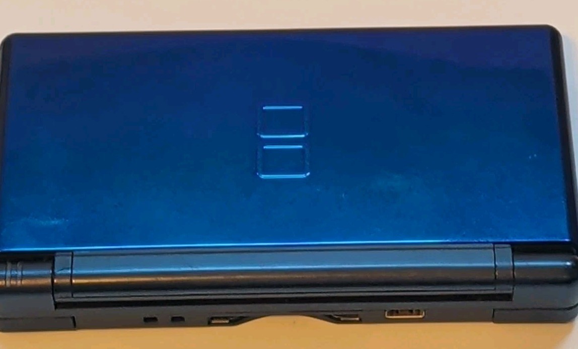 Blue Nintendo DS Lite W/ Stylus & 2 Games Tested NICE