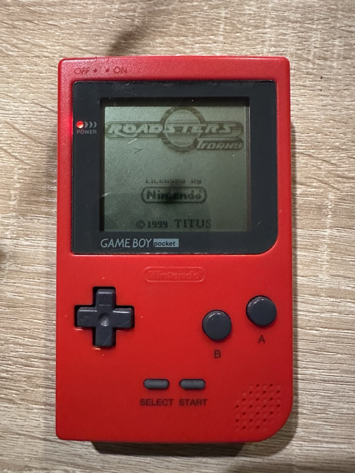 Nintendo Game Boy Pocket – Red (working With Minor Screen Issue)