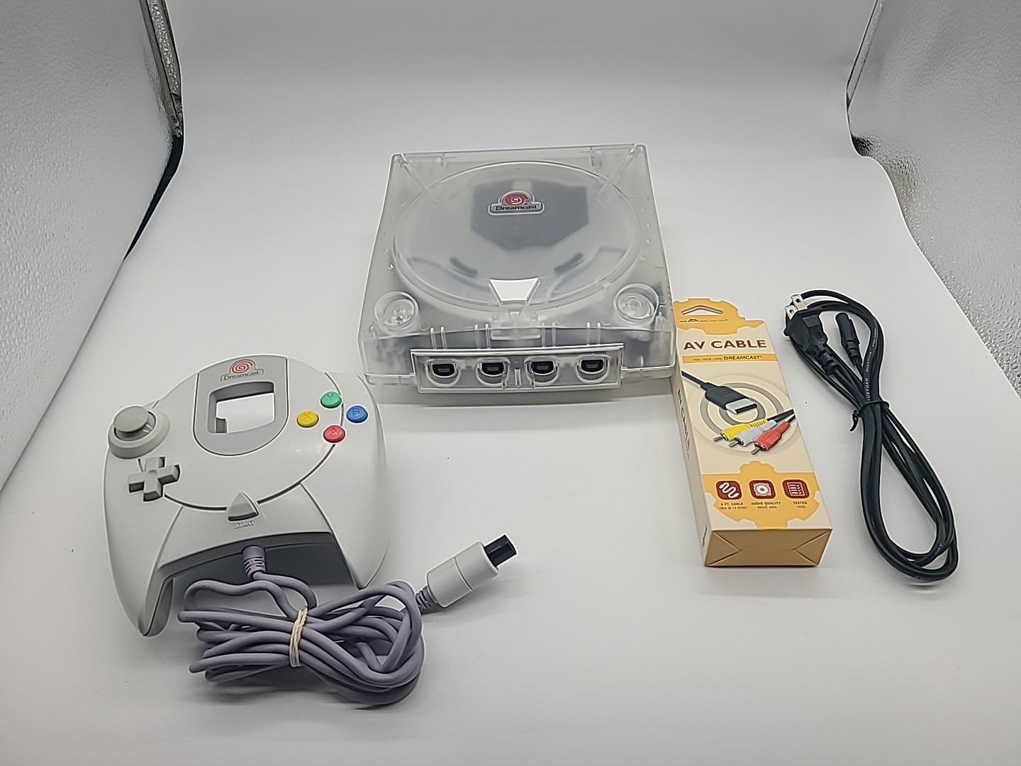 Sega Dreamcast Console System Bundle Clear Case & New Clock Battery HKT-3020