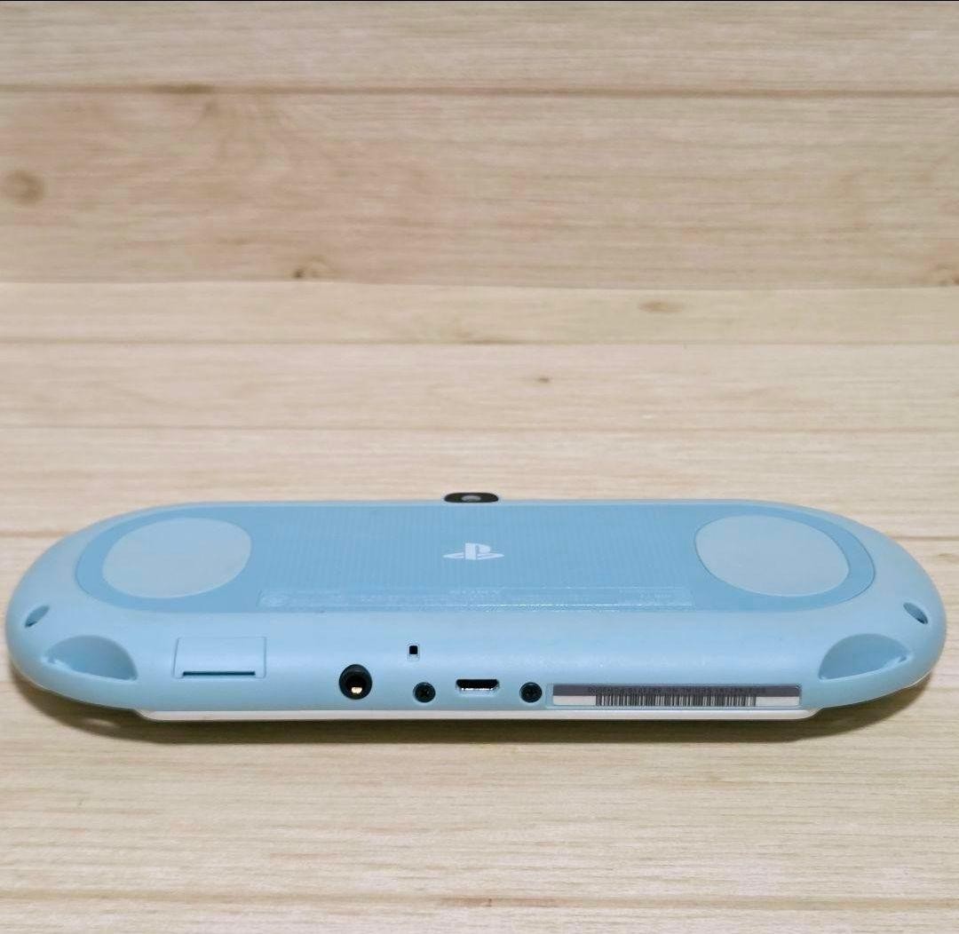 Excellent PS Vita Light Blue White PCH 2000 ZA14 Console CIB Boxed Tested