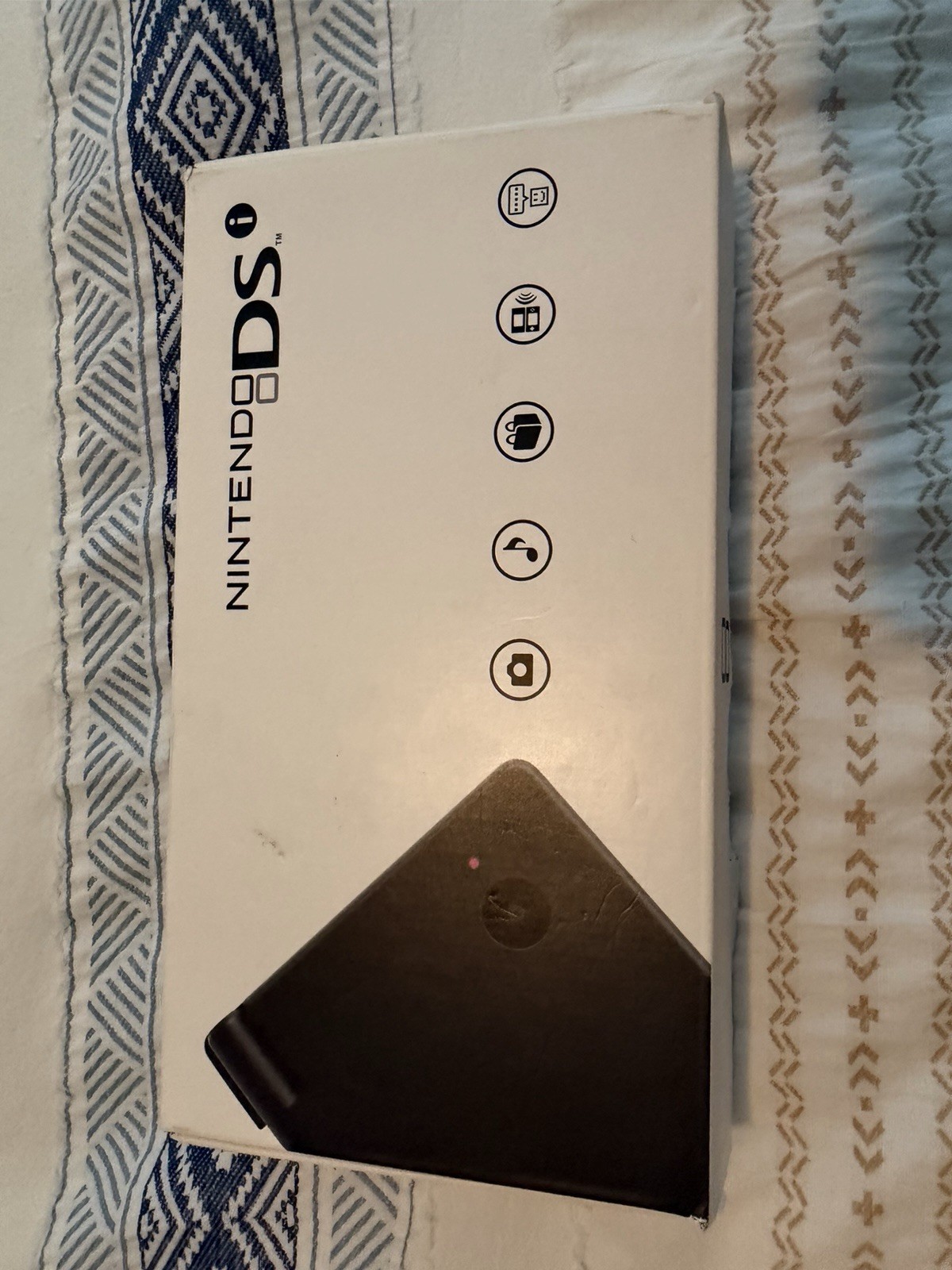 Nintendo DSi Black Handheld Console Wi-Fi NTSC-U/C US/Canada w/ Box