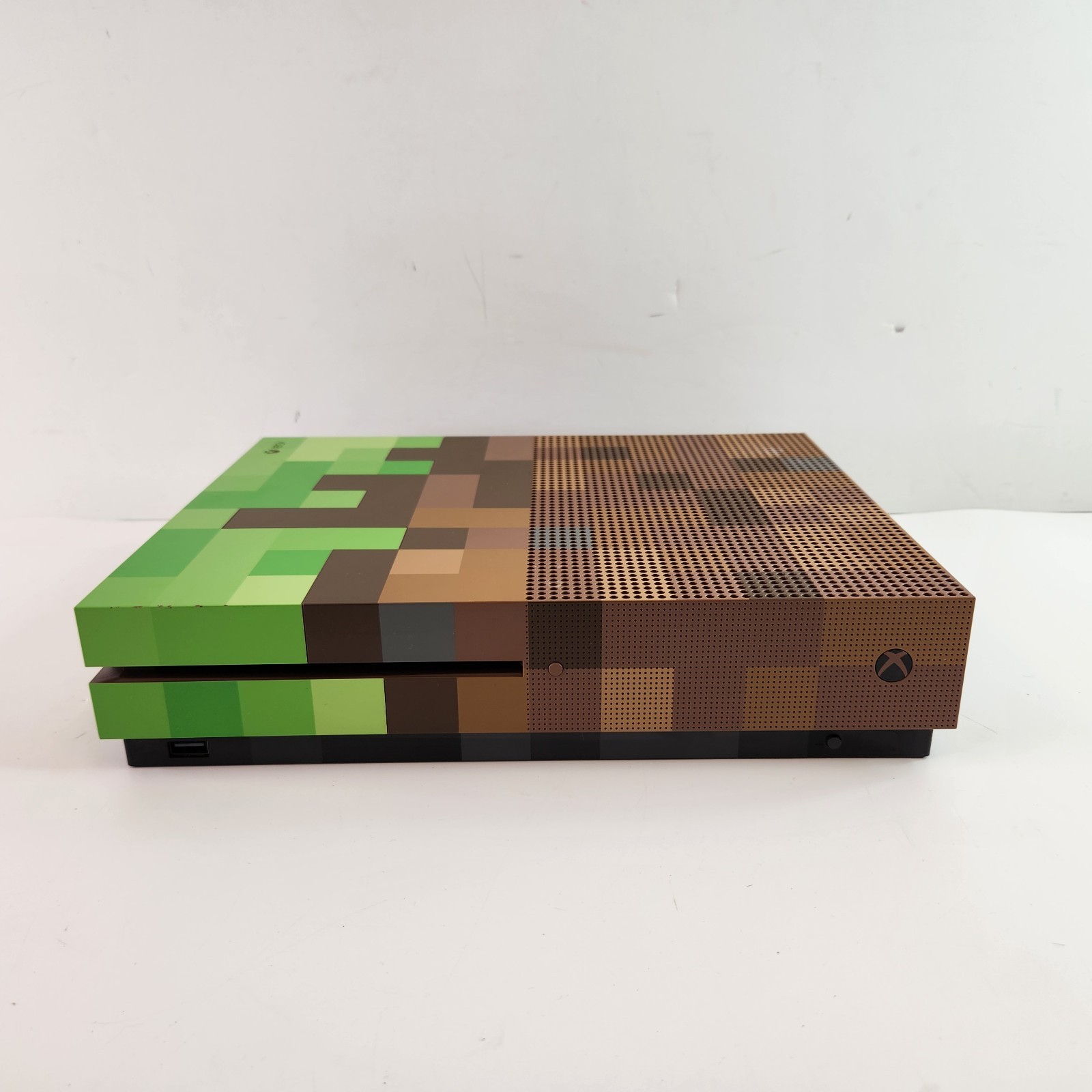Microsoft XBOX One S Minecraft Edition Limited WORKS No Controllers