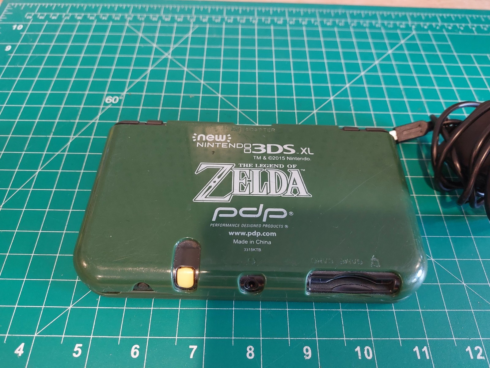 Nintendo New 3DS XL Black Console Tested with Green Zelda Hylian Cover
