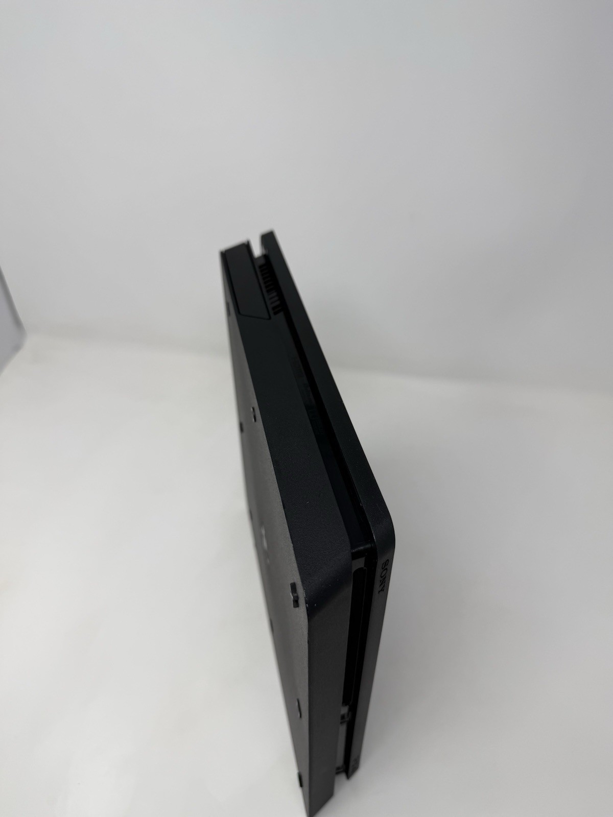 Sony PlayStation 4 Slim 500GB Console Bundle NEW THERMAL PASTE (Firmware 10.50)
