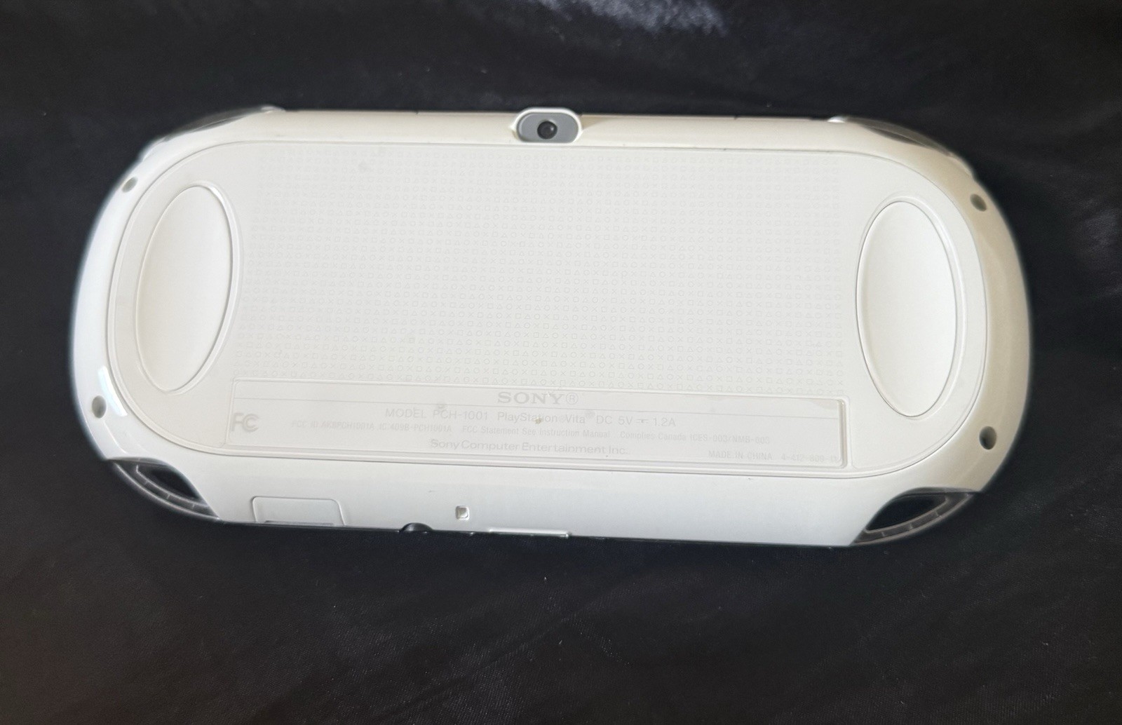 White Sony PlayStation Vita 1000 (Mint Condition)