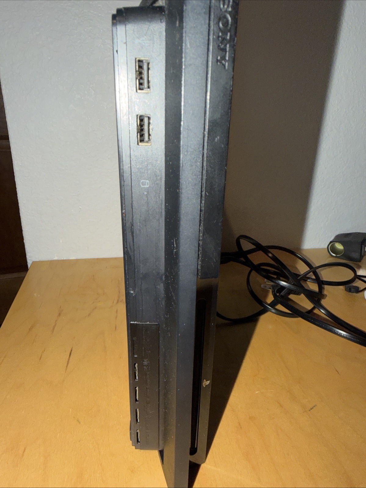 Sony PlayStation 3 PS3 CECH-3001B With 320GB HDD
