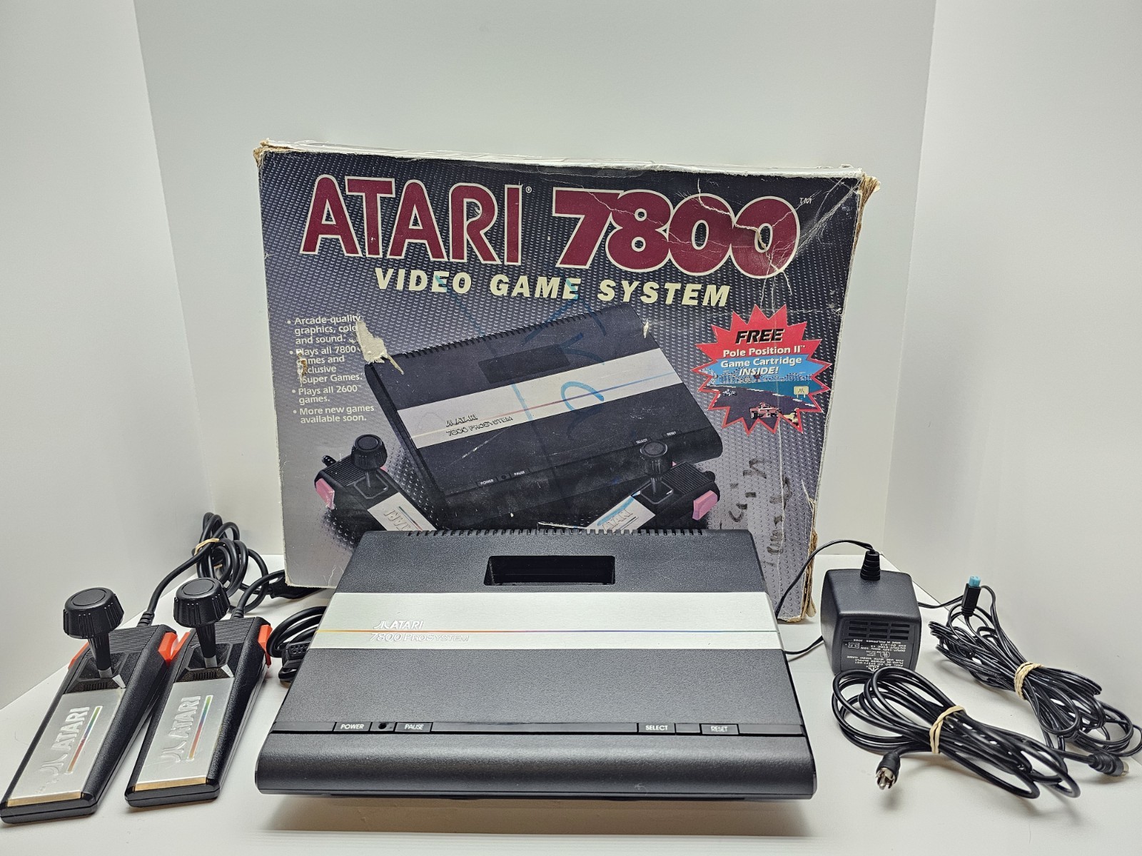 Atari 7800 Video Game Console w/ 2 Controllers And 5 Games *Read Description*