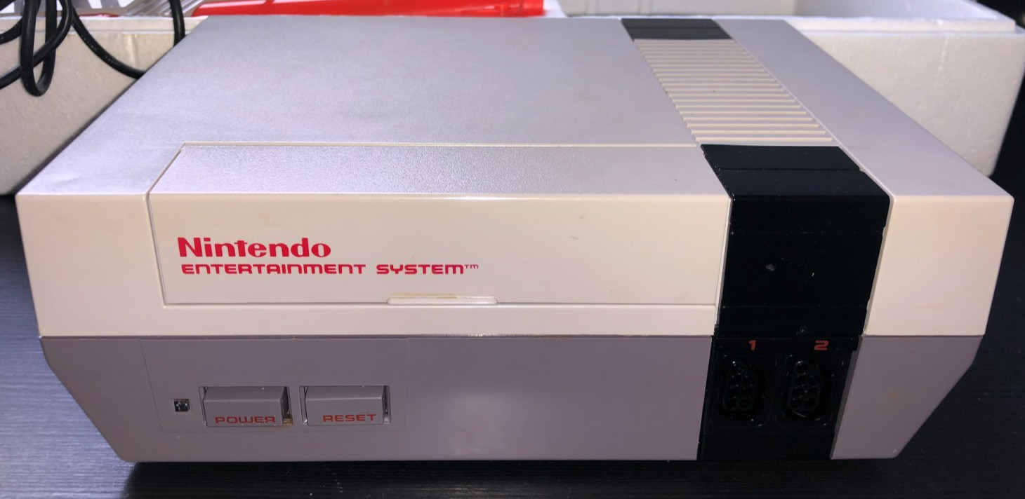 Nintendo NES Action Set Console Complete In Box CIB w. Styrofoam & Inserts