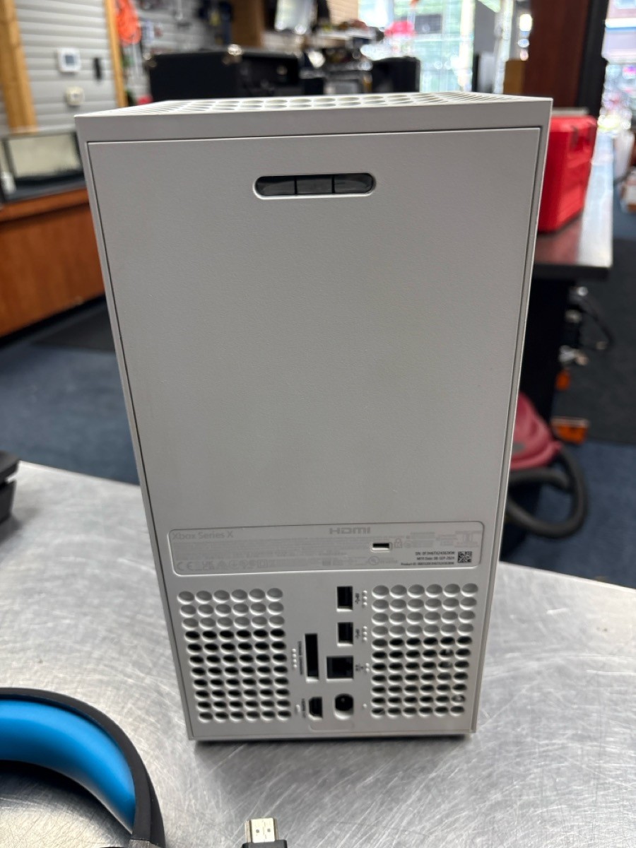 Used MICROSOFT XBOX SERIES X Game System CONSOLE 1TB 1882 White (QUC027538)