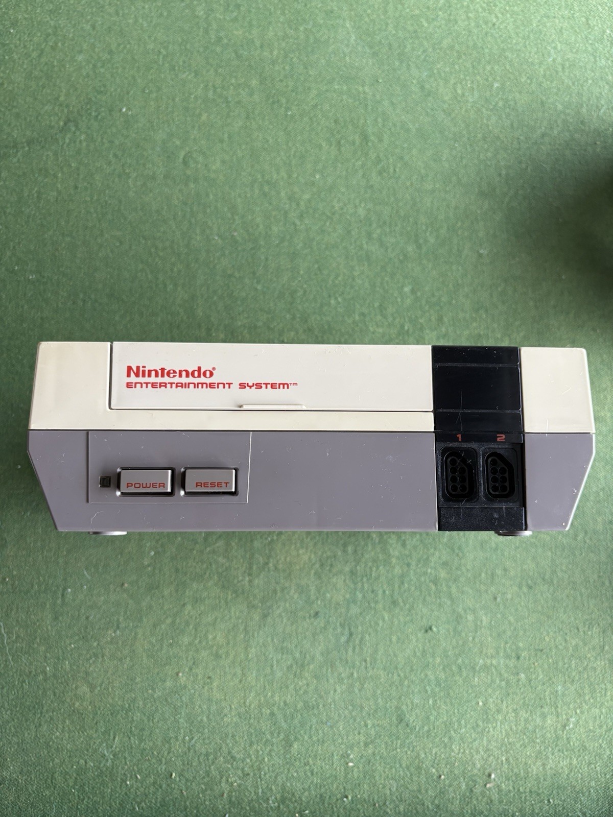 Original Nintendo NES Console and One Controller (UNTESTED)
