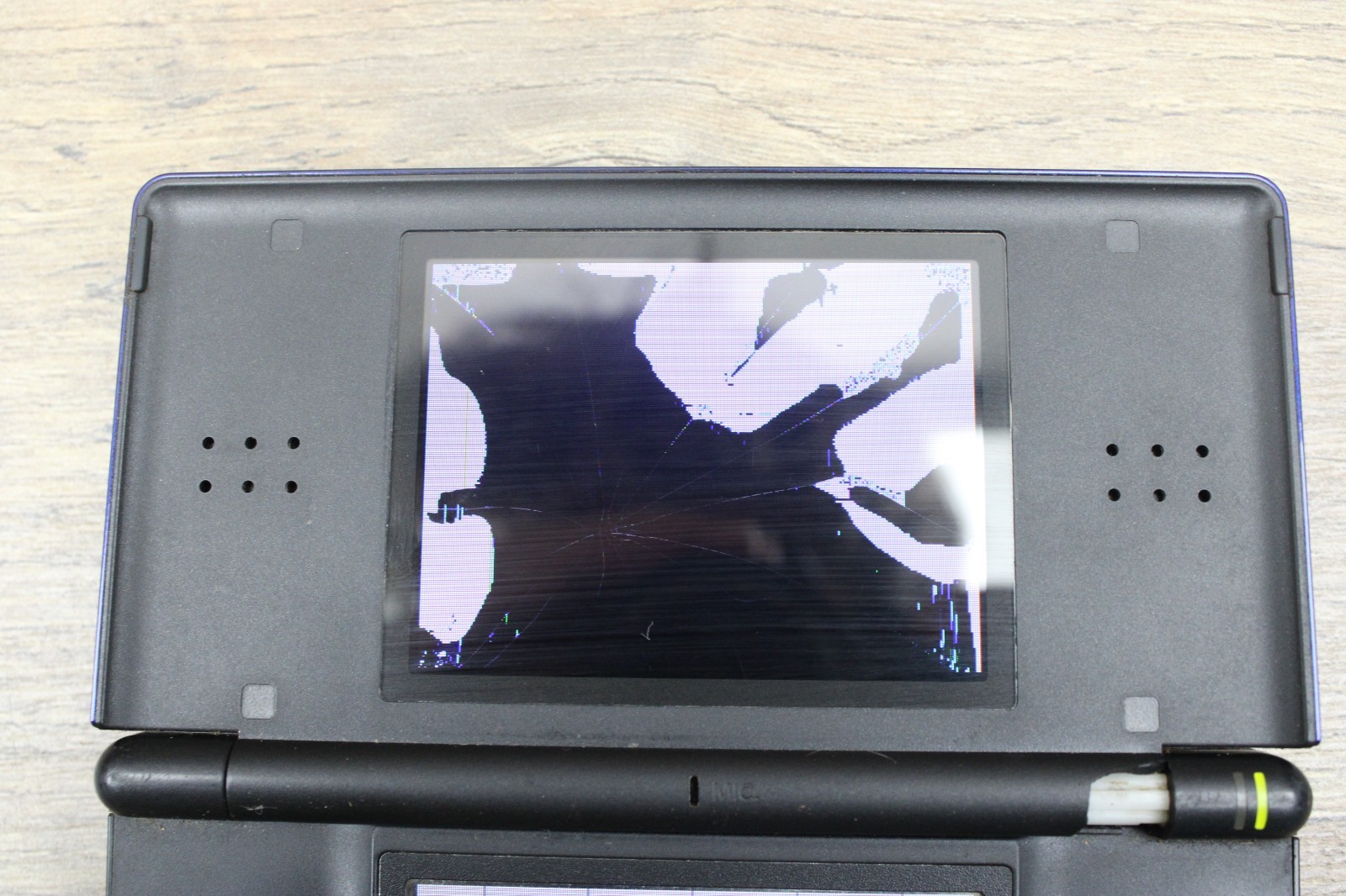NINTENDO DSLITE USG-001 CONSOLE BLUE **HAS BR0KEN HINGE & TOP SCREEN