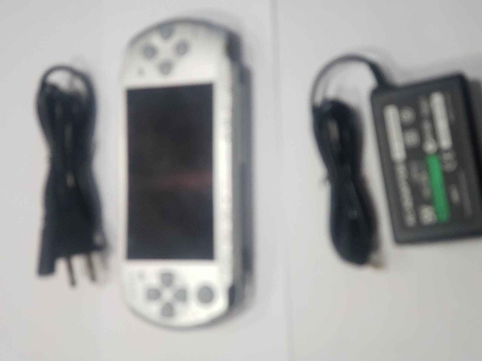 Sony PSP 1000, Sony PSP 2000, Sony PSP 3000 – Comes with Battery/Chrgr, ShipsUSA