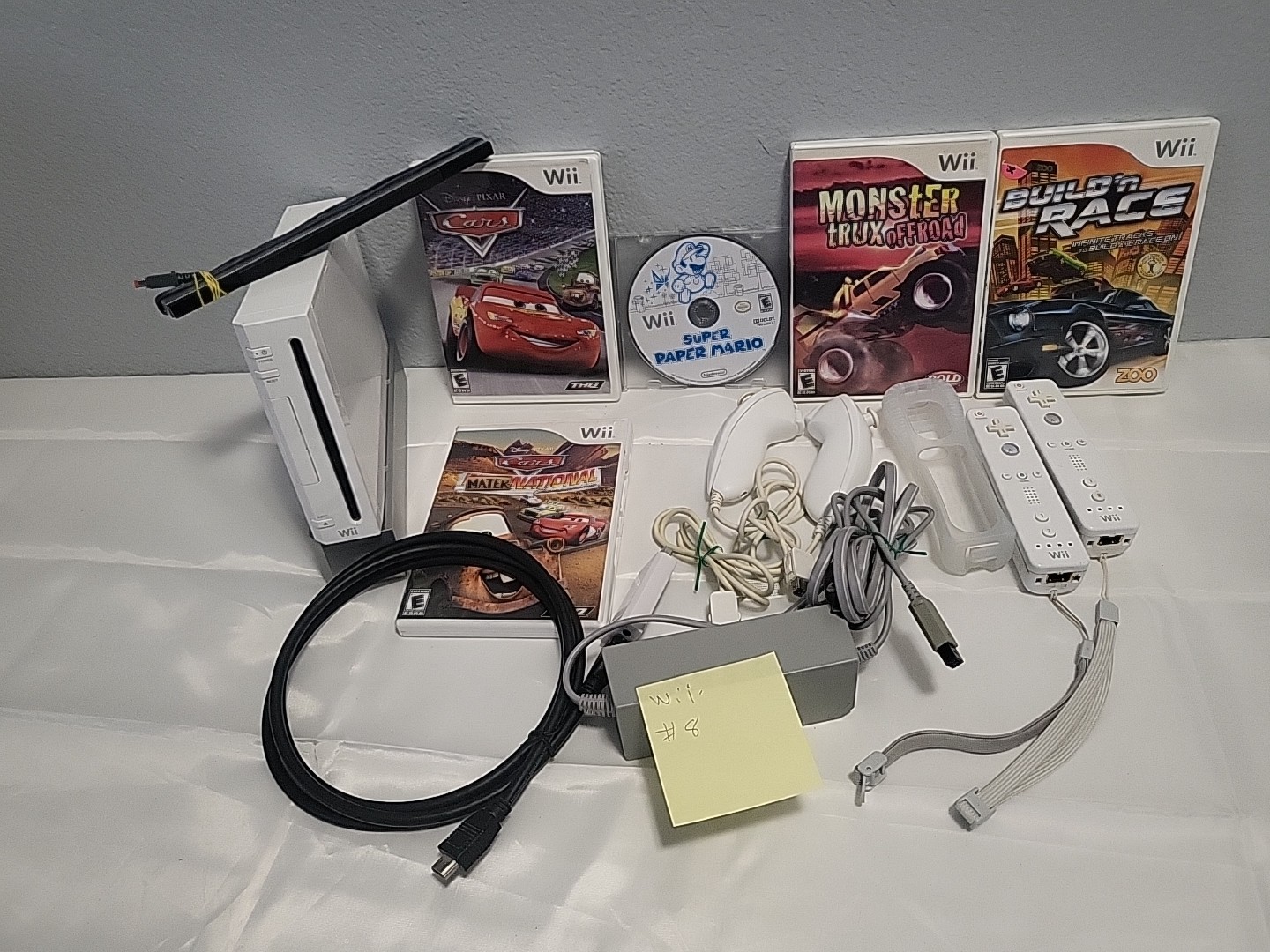 Nintendo Wii Video Game Console RVL-001 Bundle With 5 Games And Accessories