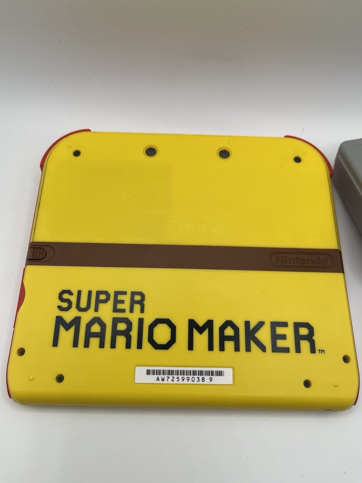 Nintendo 2DS Super Mario Maker Edition Yellow Handheld (FTR-001) & Charger