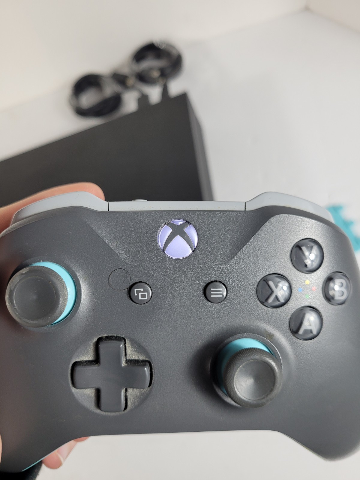 Microsoft Xbox One X (1787) 2017 1TB Console/ Controller/ HDMI/Power Cord TESTED