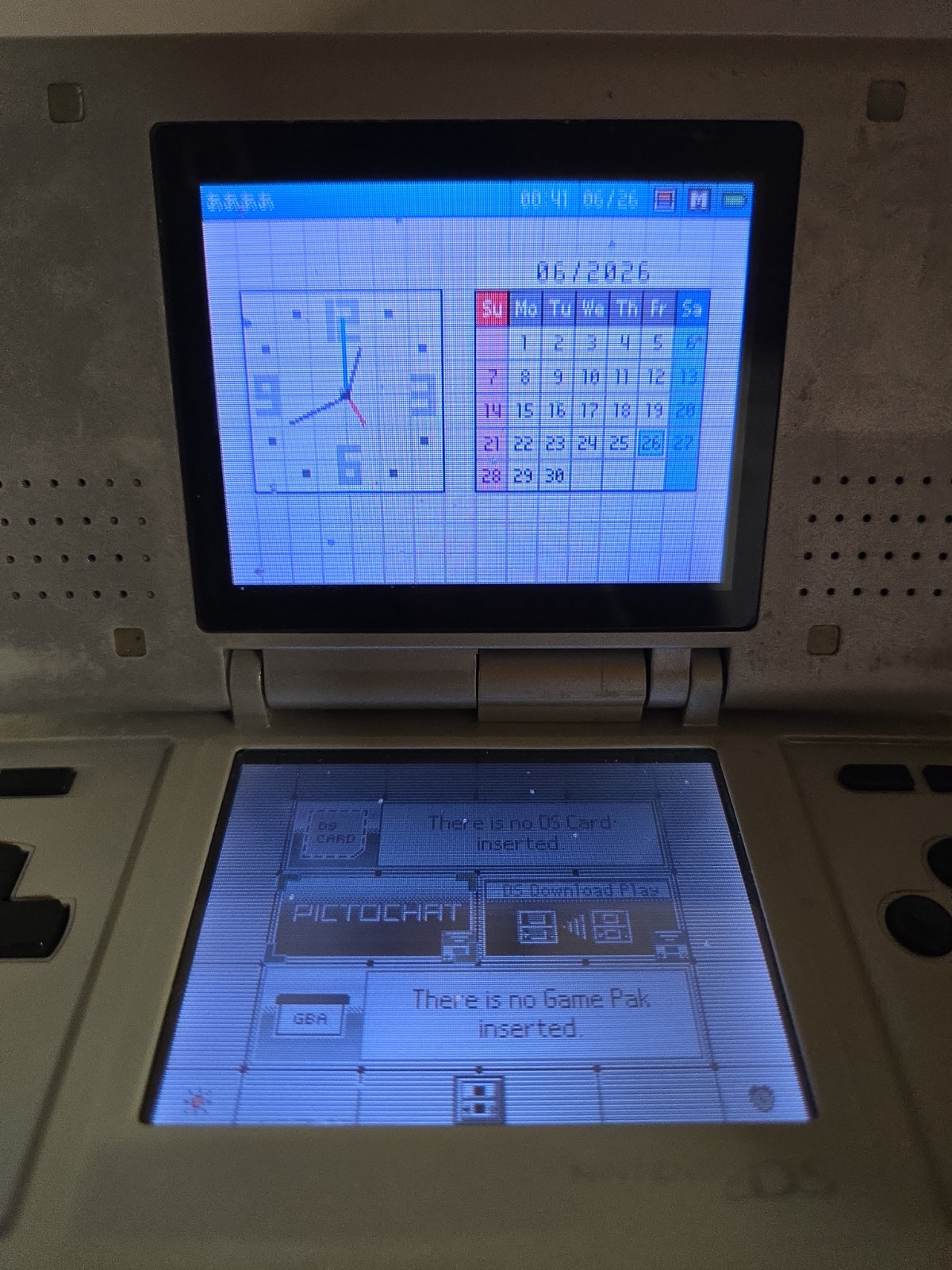Nintendo DS Silver Handheld System – Fair Condition! – TESTED AND WORKING (6A)