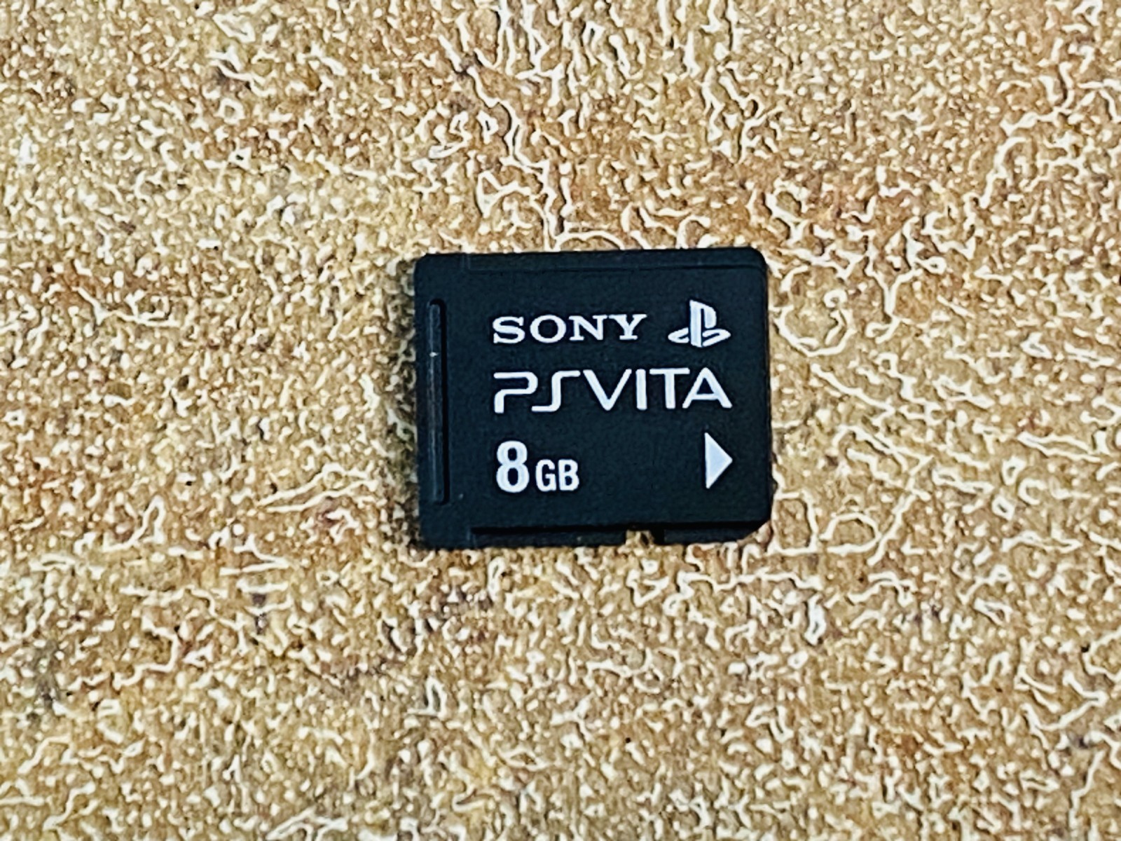 PS Vita Glacier White PCH-2000 SONY PlayStation Japan 8GB Charger 2 Games DDP