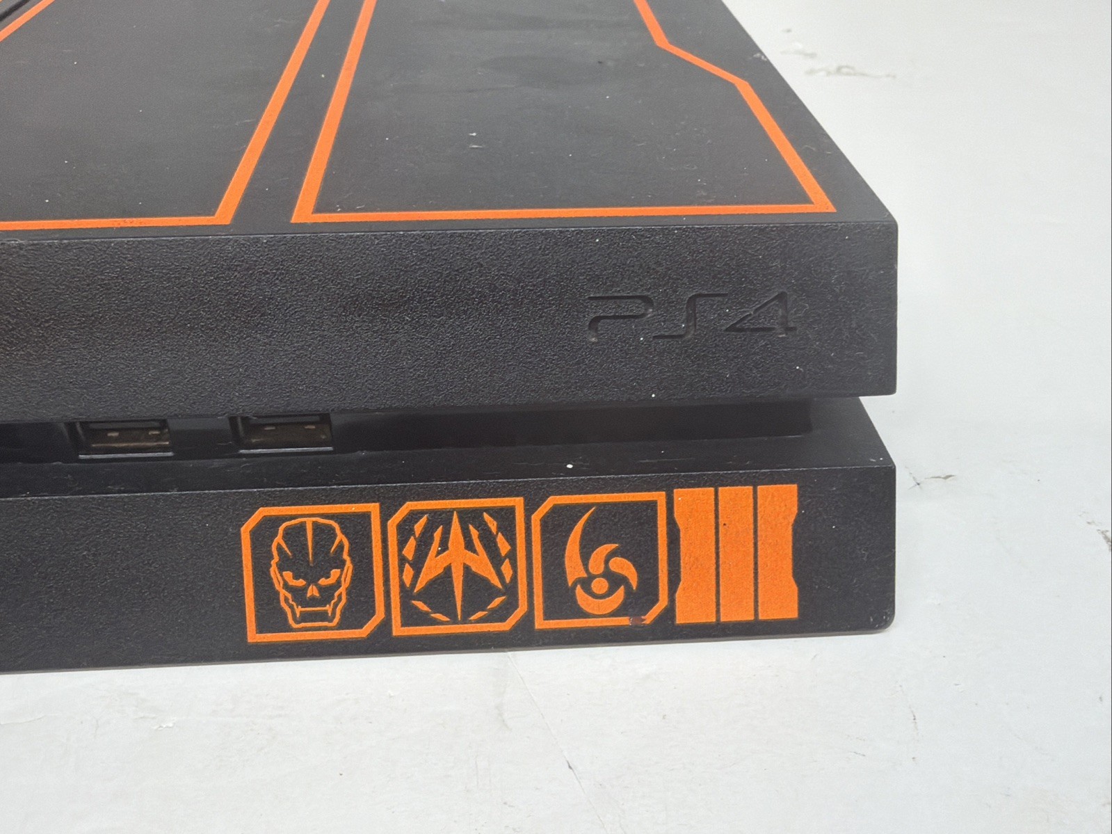 SONY PS4 – SYSTEM – CUH-1215B – 1 T B- BLACK OPS III Tested /cables/Remote