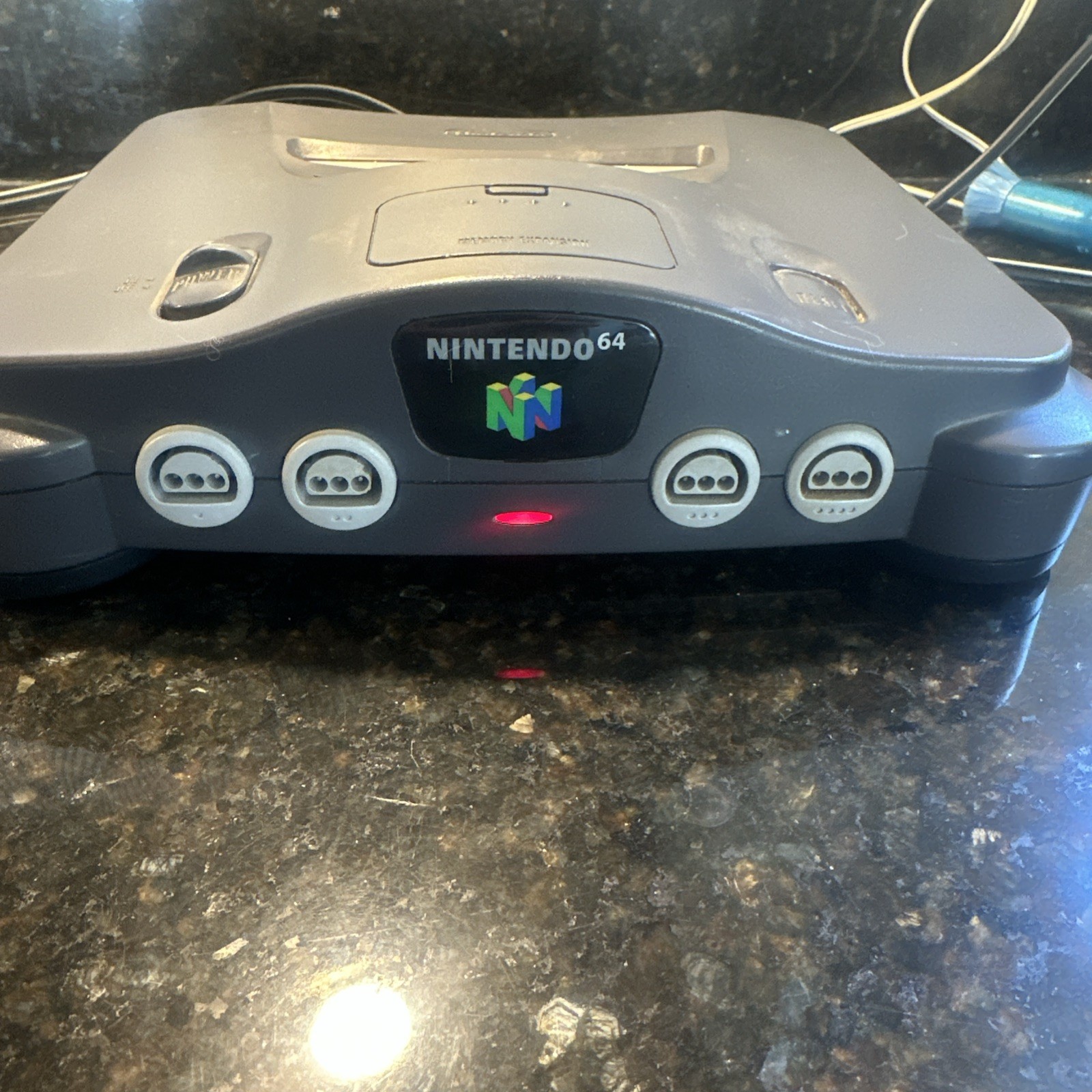 Nintendo 64 System 32MB Home Console – Charcoal Gray