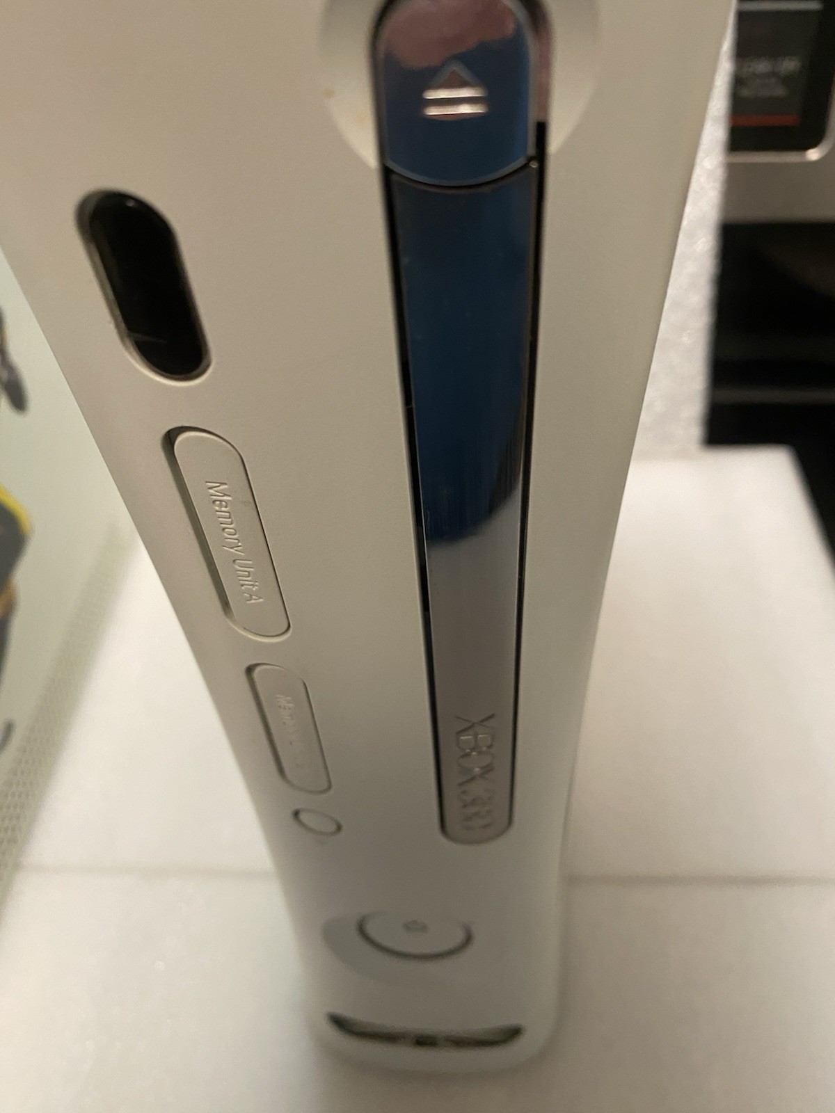 2 Microsoft Xbox 360 White Console NTSC-U/C 2008 – Untested – As Is and Pictured