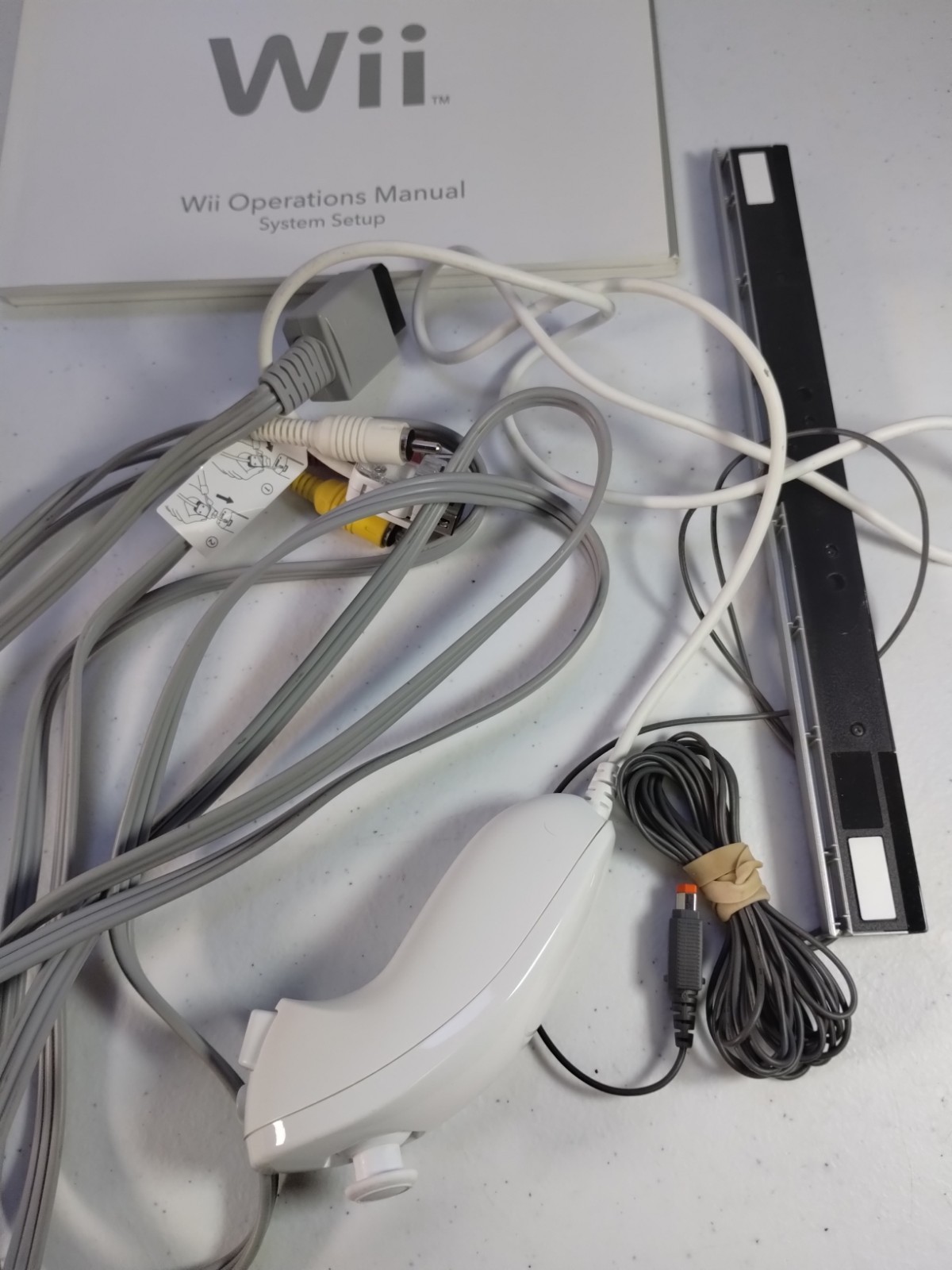 Nintendo Wii RVL-001 Console Bundle Gamecube Compatible Motion Plus – Tested