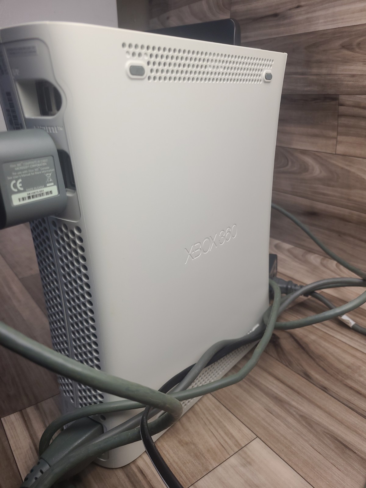 Microsoft Xbox 360 White Console Only – Working – W/ Power Supply And A/V Chord