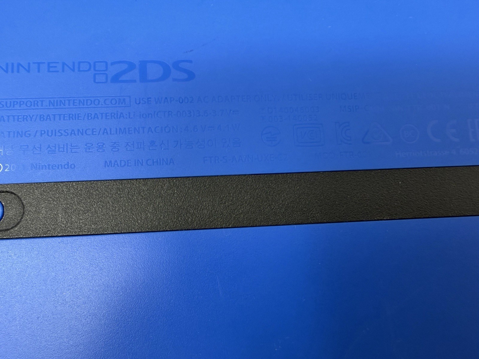 Nintendo 2DS Blue Black With Stylus & Charger Tested Working
